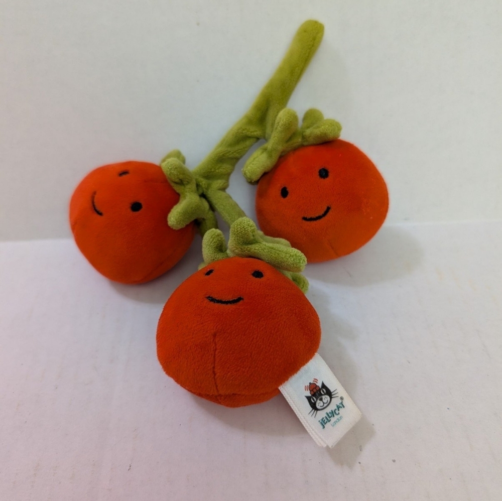 Jellycat Vivacious Tomato
